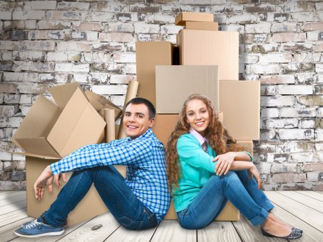 Local moving van service in Elmstead for home removals